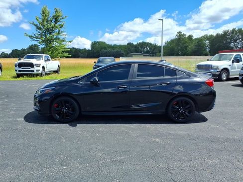 Used 2018 Chevrolet Cruze LT w/ Sun And Sound Package FWD image 1
