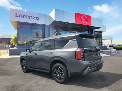 New 2025 Nissan Armada SL image 6