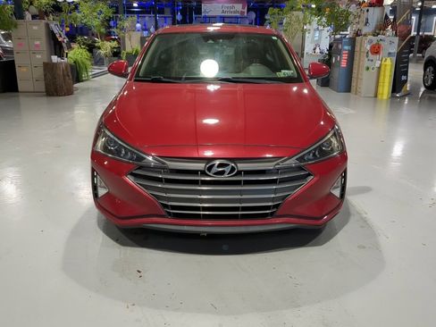 Used 2019 Hyundai Elantra Value Edition image 3