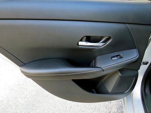 Used 2022 Nissan Sentra SV w/ All-Weather Package image 24