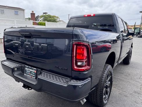 New 2026 RAM 2500 Big Horn AWD/4WD image 8