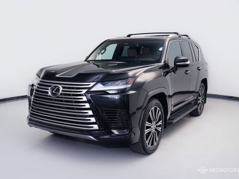 Used 2026 Lexus LX 600 4WD w/ Luxury Package image 2