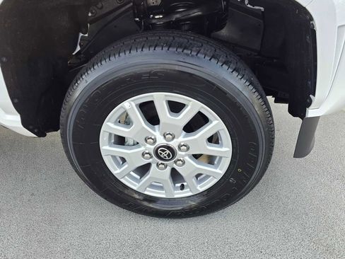 Certified 2025 Toyota Tacoma SR5 image 9