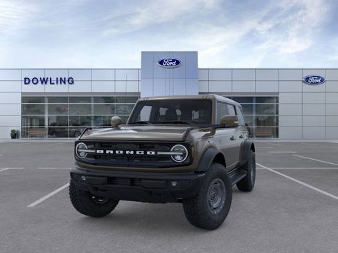 New 2025 Ford Bronco Outer Banks w/ Sasquatch Package image 2