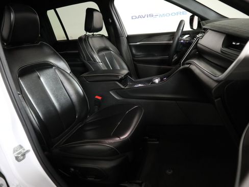 Used 2024 Jeep Grand Cherokee Limited w/ Trailer Tow Package image 19