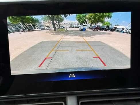 Used 2025 Chevrolet Trax LT image 20