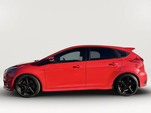 Used 2016 Ford Focus ST FWD image 11