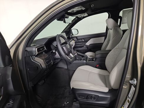 New 2026 Toyota Tacoma Limited AWD/4WD image 12