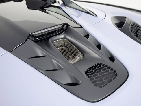Used 2025 McLaren Artura Spider image 47