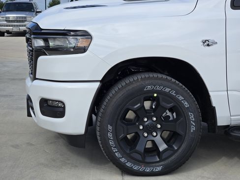 New 2026 RAM 1500 Express AWD/4WD image 6