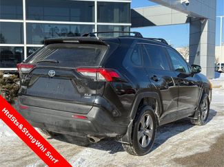 Used 2022 Toyota RAV4 XLE video 3