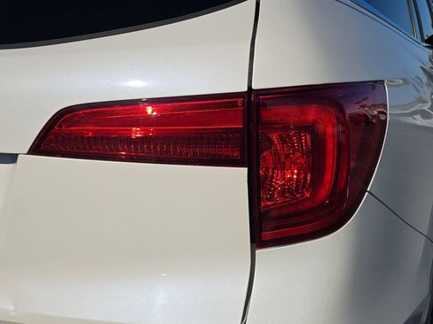 Used 2016 Honda Pilot EX image 8