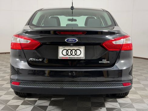 Used 2014 Ford Focus SE FWD image 10