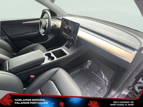 Used 2024 Tesla Model Y Long Range AWD/4WD image 22