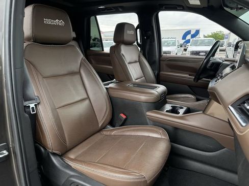 Used 2021 Chevrolet Tahoe High Country w/ Premium Package image 33