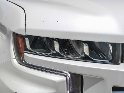 Used 2021 Chevrolet Silverado 1500 RST RWD image 5