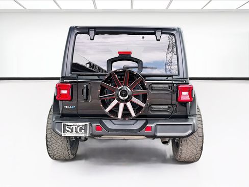 Used 2021 Jeep Wrangler Unlimited Sahara w/ Cold Weather Group AWD/4WD image 5