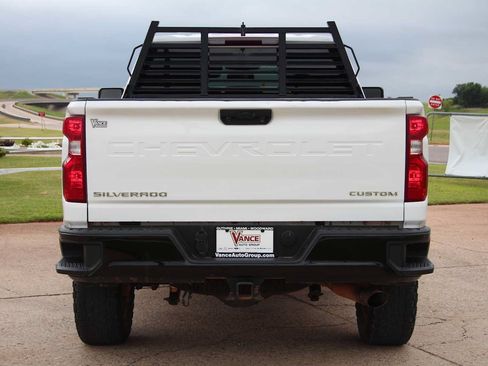 Used 2023 Chevrolet Silverado 2500 Custom w/ Custom Value Package AWD/4WD image 9