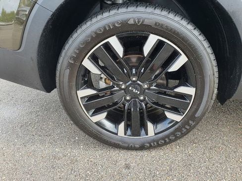 Used 2024 Kia Telluride SX FWD image 9