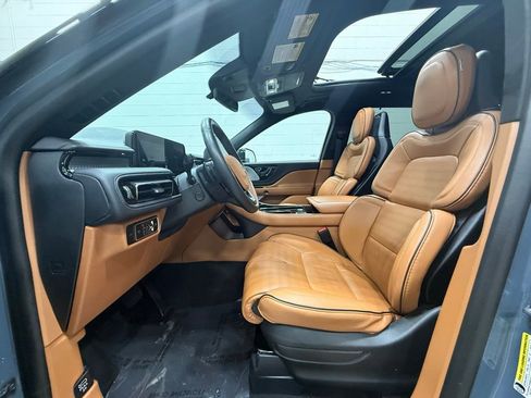 Used 2025 Lincoln Aviator Black Label image 34