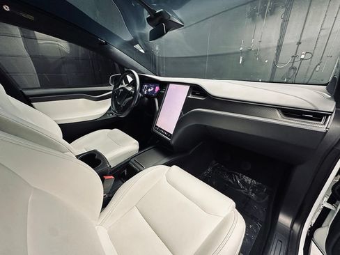 Used 2020 Tesla Model X Performance AWD/4WD image 18