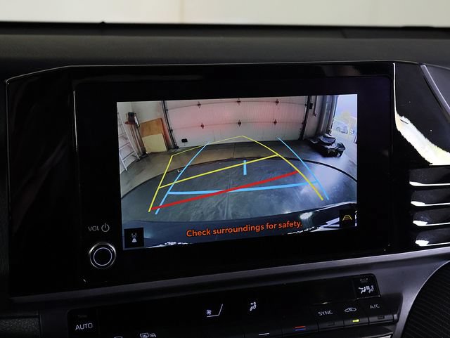 Used 2025 Toyota Camry SE FWD image 18