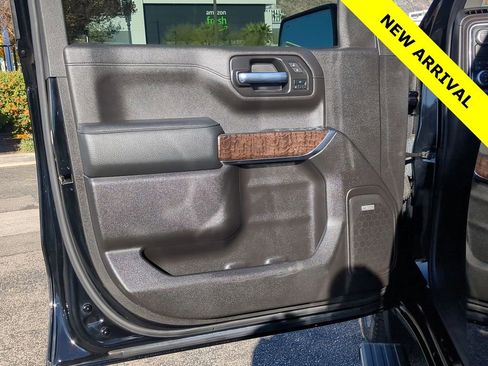 Used 2022 GMC Sierra 1500 Denali w/ Denali Premium Package image 25