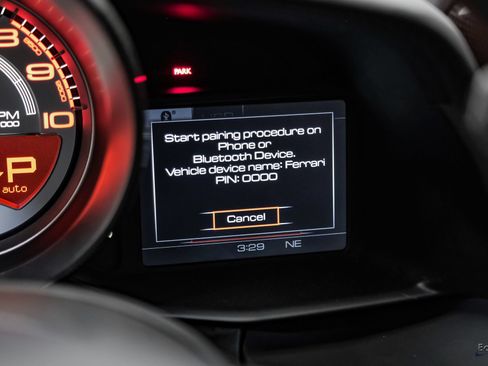 Used 2017 Ferrari 488 GTB RWD image 91