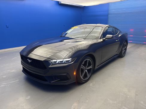 Used 2024 Ford Mustang Premium RWD image 4