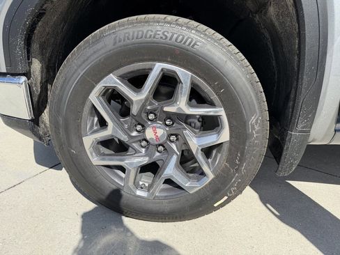 New 2026 GMC Sierra 1500 SLE w/ Preferred Package image 32