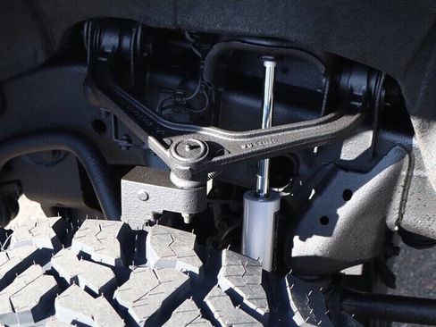 Used 2023 GMC Sierra 3500 Denali w/ Denali Black Diamond Edition image 12