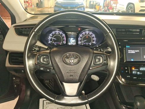Used 2016 Toyota Avalon XLE Premium image 16