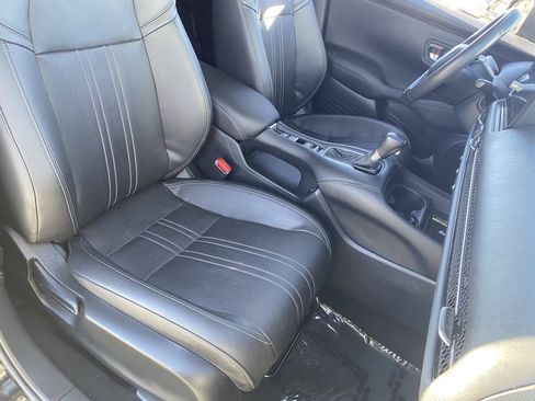 Certified 2024 Honda HR-V EX-L image 8