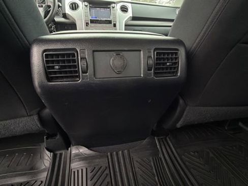 Used 2014 Toyota Tundra SR5 w/ SR5 Upgrade Package image 20