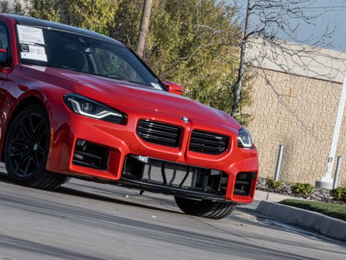 Used 2024 BMW M2 w/ Lighting Package image 5