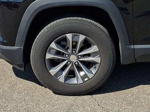 Used 2025 Chevrolet Equinox LT FWD image 28