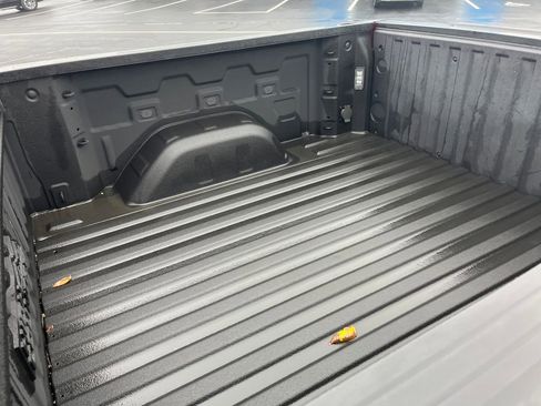 Used 2023 Chevrolet Silverado 1500 High Country w/ Technology Package image 24