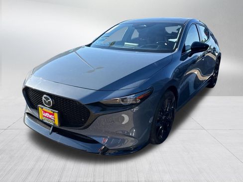 Used 2024 MAZDA MAZDA3 Hatchback w/Premium Plus Pkg AWD/4WD image 3