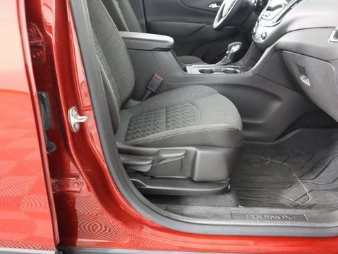 Used 2024 Chevrolet Equinox LT image 55