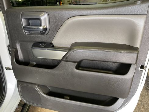 Used 2015 Chevrolet Silverado 2500 LT w/ LT Fleet Convenience Package AWD/4WD image 18