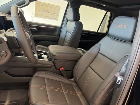 New 2026 Chevrolet Tahoe High Country image 13