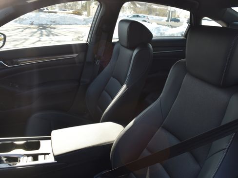 Certified 2022 Honda Accord Sport image 11