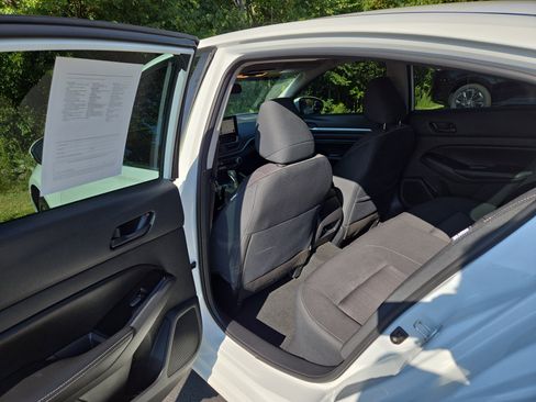 Used 2023 Nissan Altima 2.5 SV w/ SV Premium Package image 26