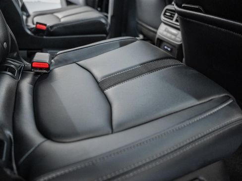 Used 2024 Honda Pilot EX-L image 39