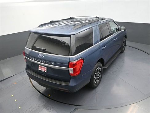 Used 2022 Ford Expedition XLT image 25