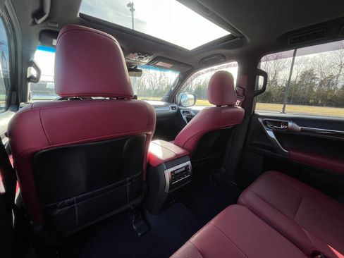 Used 2023 Lexus GX 460 Premium w/ Premium Package AWD/4WD image 22