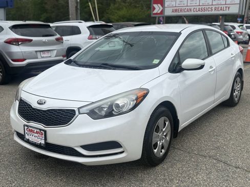 Used 2014 Kia Forte LX FWD image 3