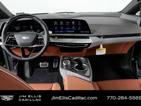 New 2026 Cadillac Optiq Luxury 2 RWD image 19