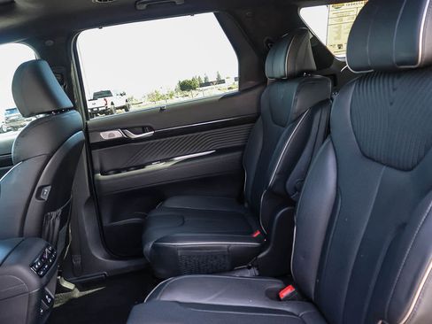 Used 2025 Hyundai Palisade Calligraphy image 23