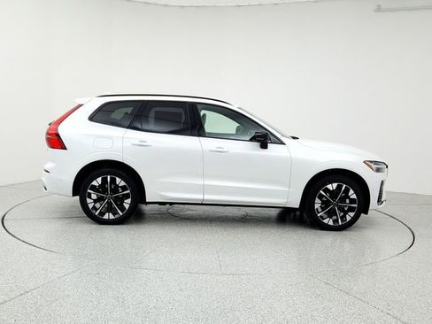 New 2026 Volvo XC60 B5 Plus w/ Protection Package Premier image 4